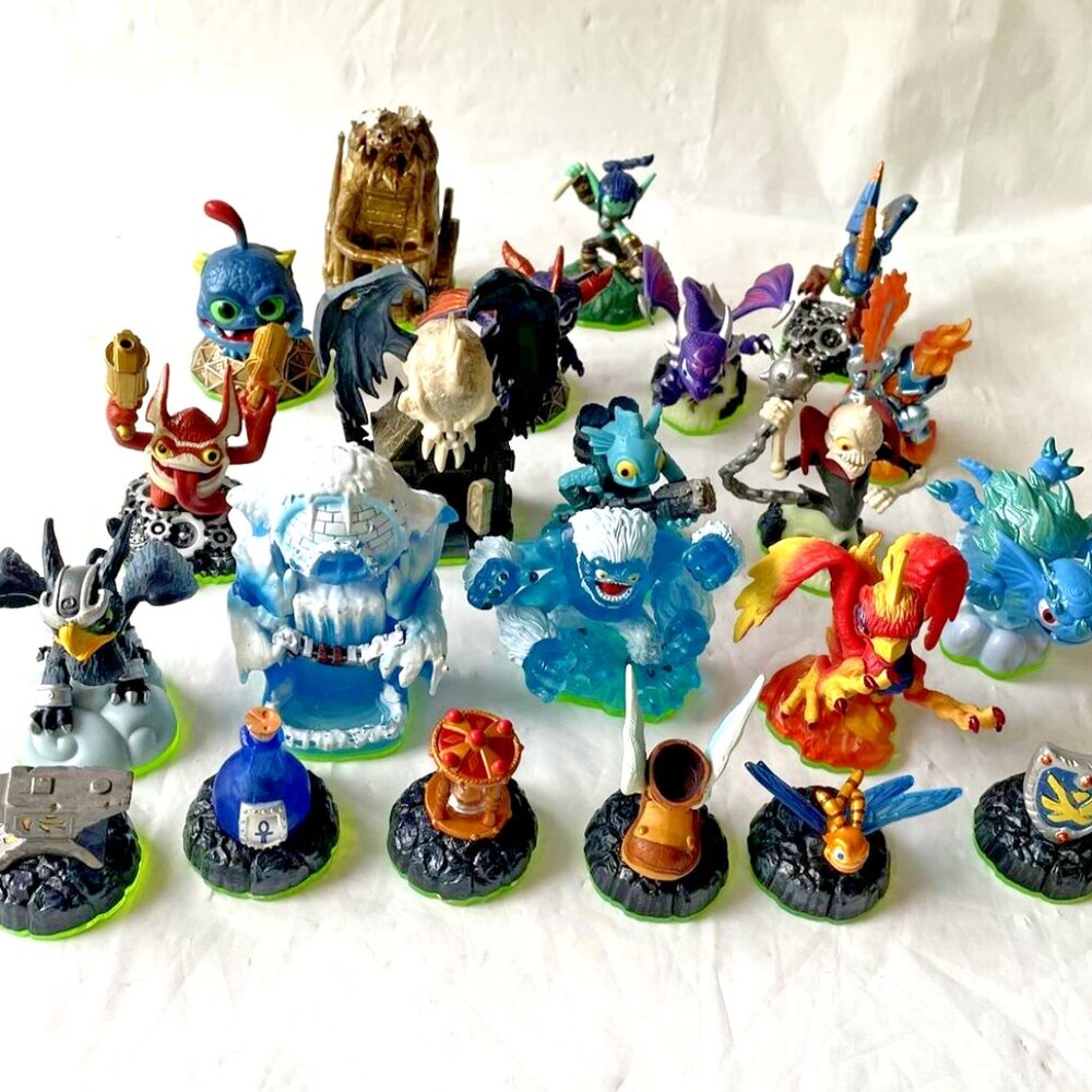 25 Skylanders Spyro’s Adventure Toys To Life Figures
